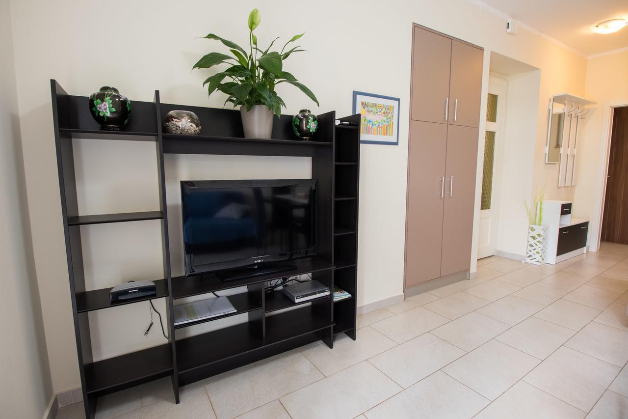 Apartment Andres ツリクヴェニツァ エクステリア 写真